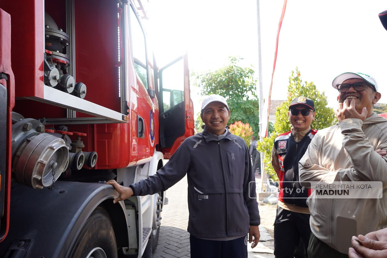 Perkuat Perlindungan Masyarakat, Plt Wali Kota Madiun Dorong Satlinmas Sigap Hadapi Kondisi Darurat