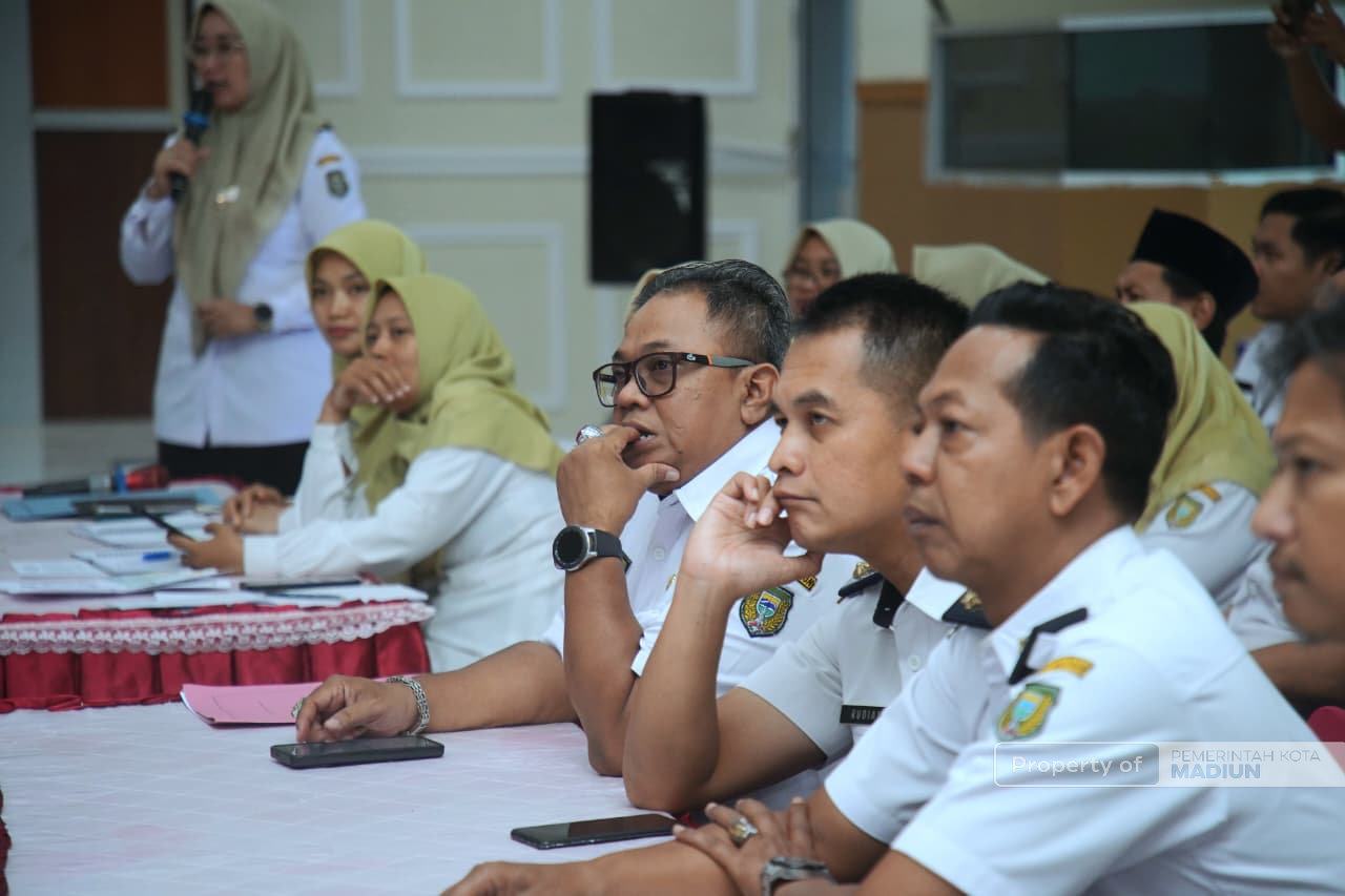 Perkuat Kinerja Kelurahan, Plt Wali Kota Madiun Buka Pembinaan Pegawai di Manguharjo