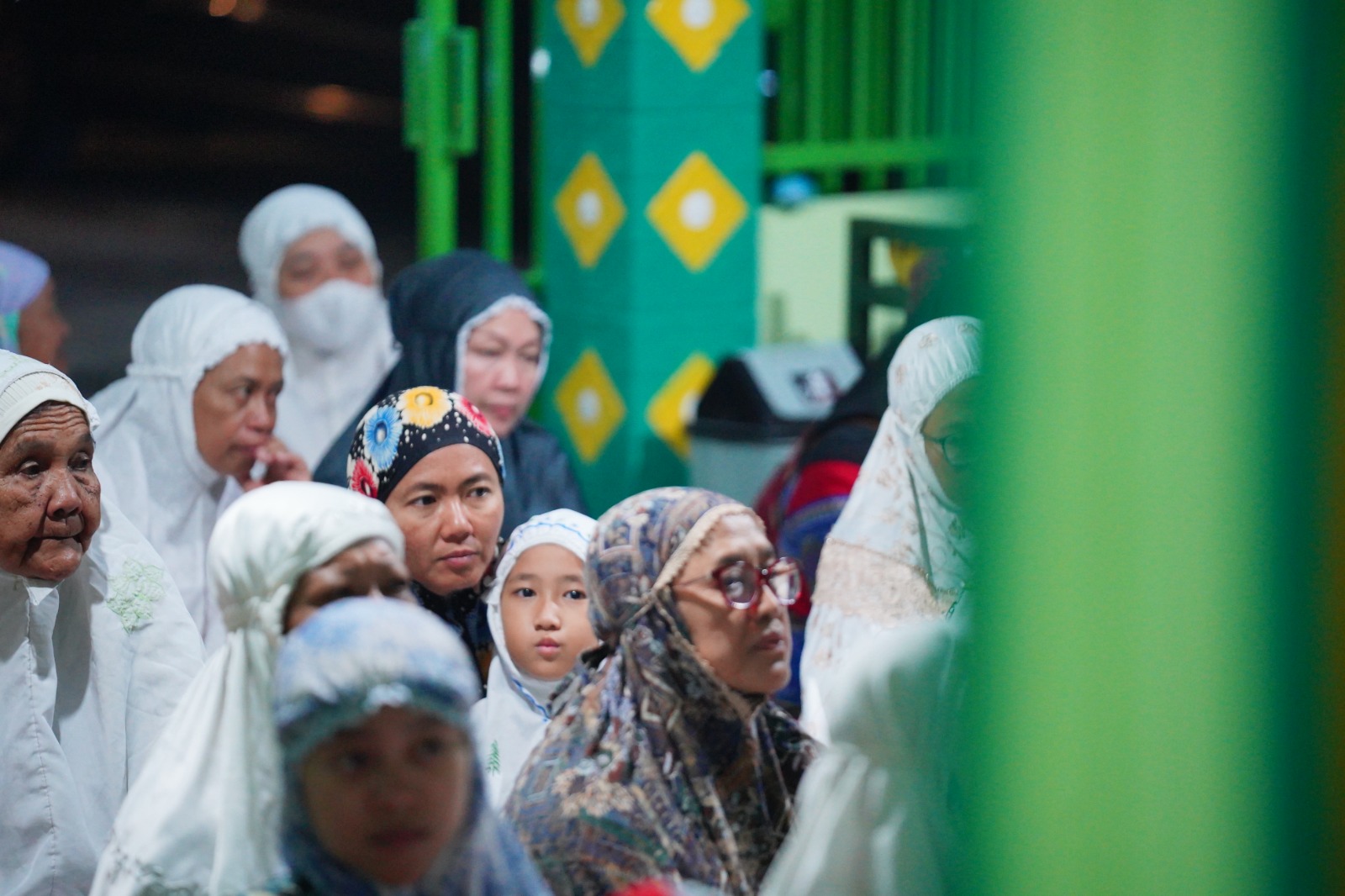 Salat Isya dan Tarawih Safari Ramadan di Masjid Al Ifaqoh, Wali Kota Ajak Warga Tingkatkan Ibadah