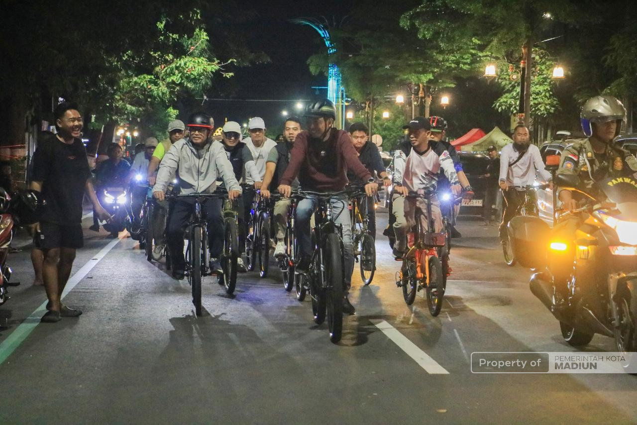 Gowes Pantau Fasum Jelang Lebaran, Plt Wali Kota Madiun Tekankan Perbaikan Cepat