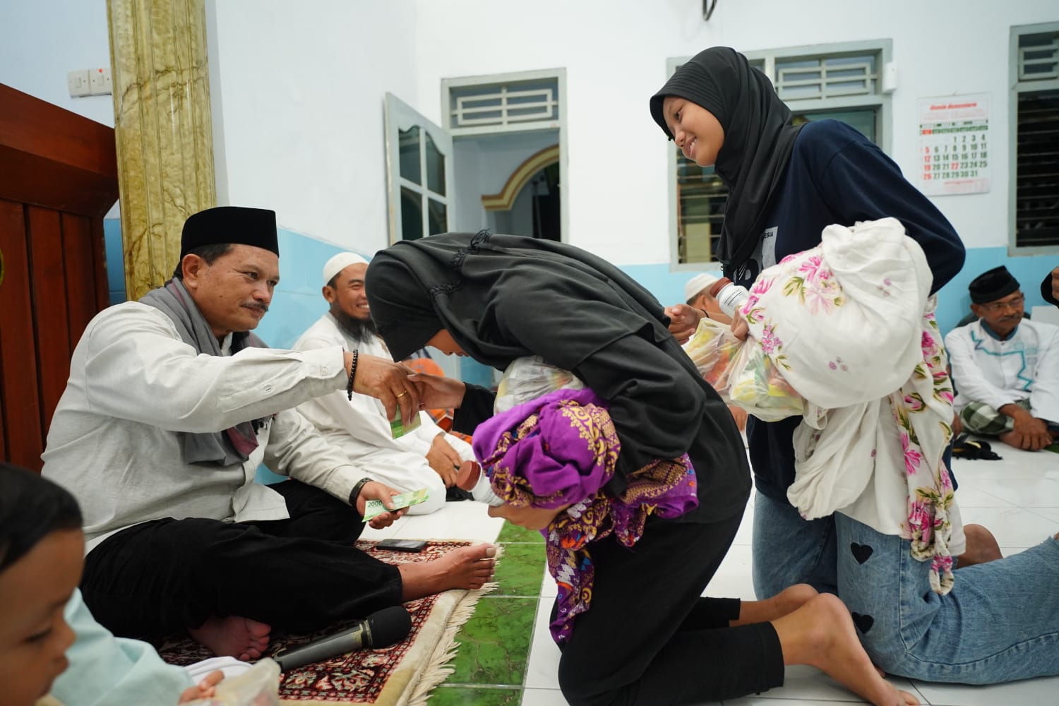 Salat Isya di Masjid Miftahul Huda, Wali Kota Ajak Jamaah Bangun Nuansa Religi Jelang Puasa