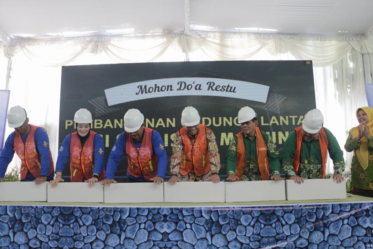 Hadiri Peletakan Bata Pertama Rencana Pembangunan RSI, Wali Kota Harap Rumah Sakit Terus Berinovasi dalam Pelayanan