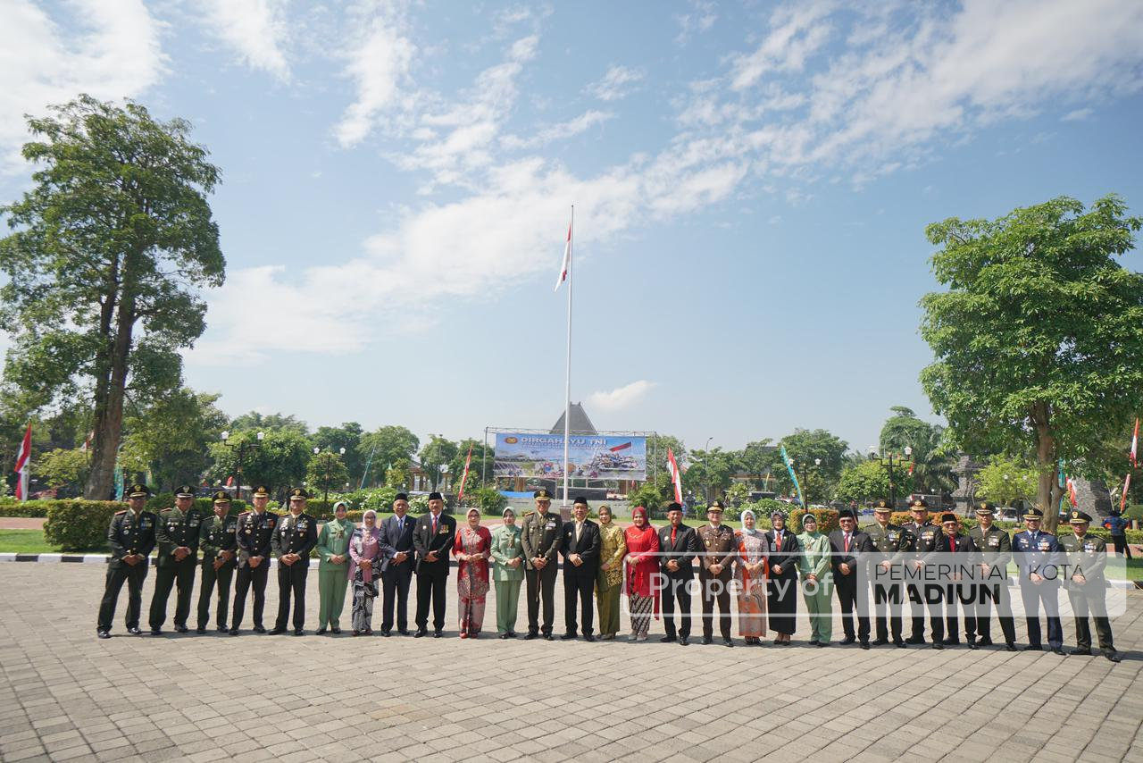 Dirgahayu! TNI Prima, TNI Rakyat, Indonesia Maju!