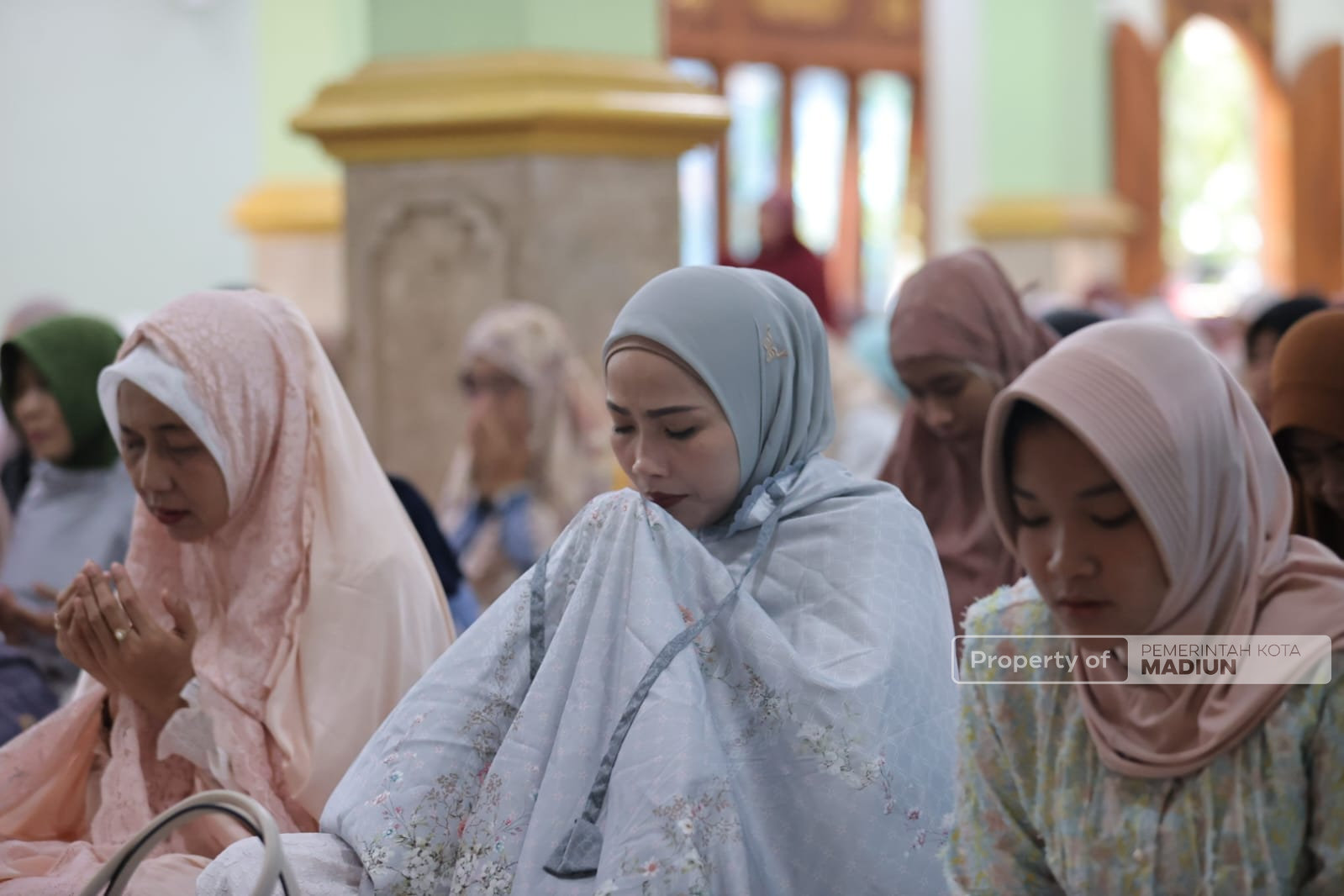 Salat Iduladha di Masjid Baitul Hakim, Plt Wali Kota Madiun Ajak Perkuat Gotong Royong dan Kebersamaan