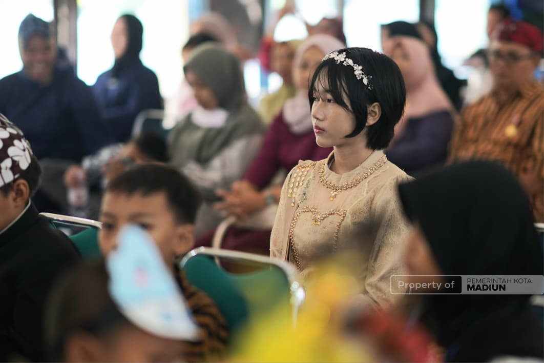 English Fun Holiday Resmi Berakhir , Pemkot Madiun Dorong Pelatihan Bahasa Inggris di Setiap Kelurahan