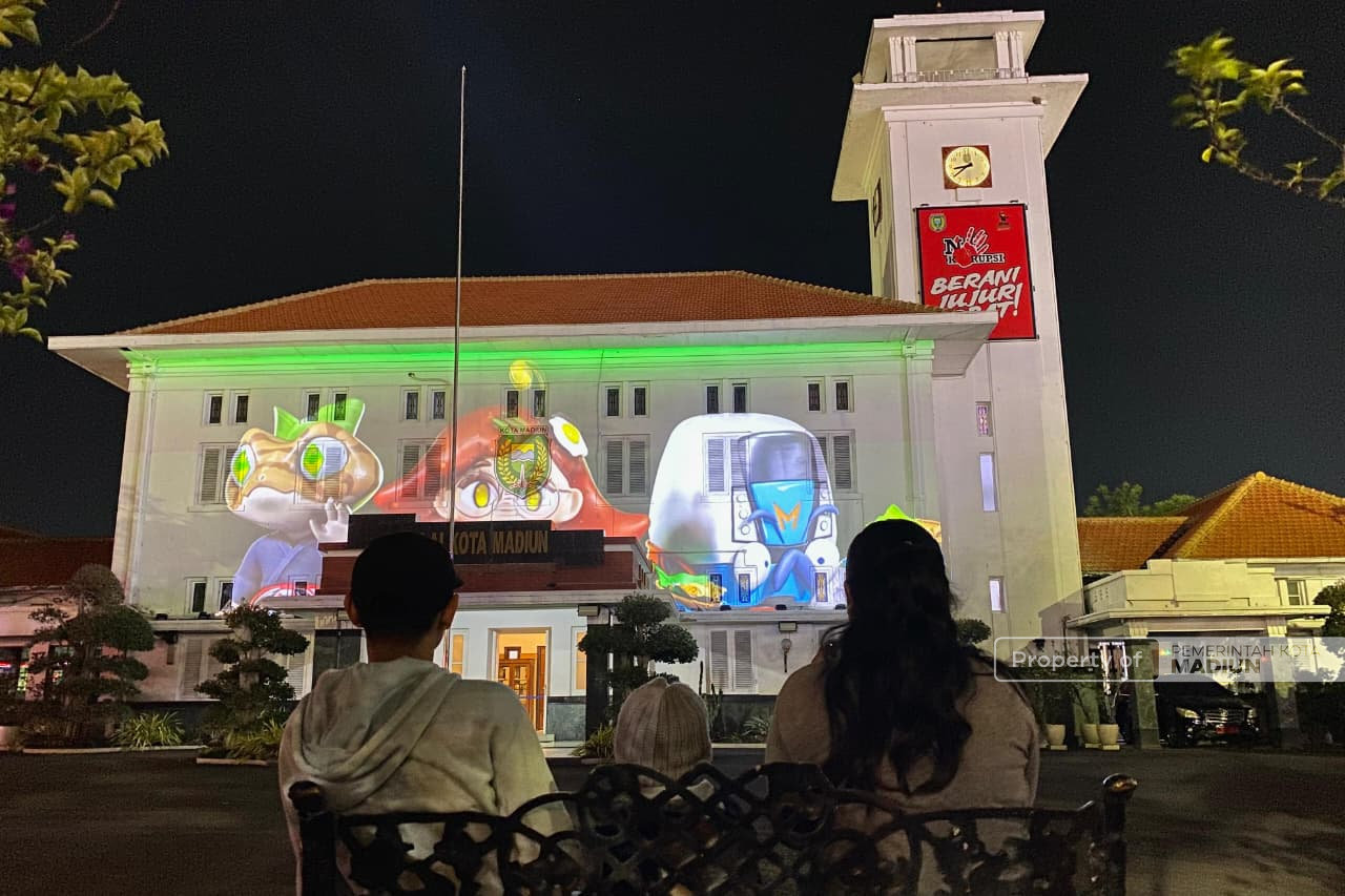 Video Mapping Kembali Hiasi Balai Kota Madiun, Percantik Kawasan Pusat Kota