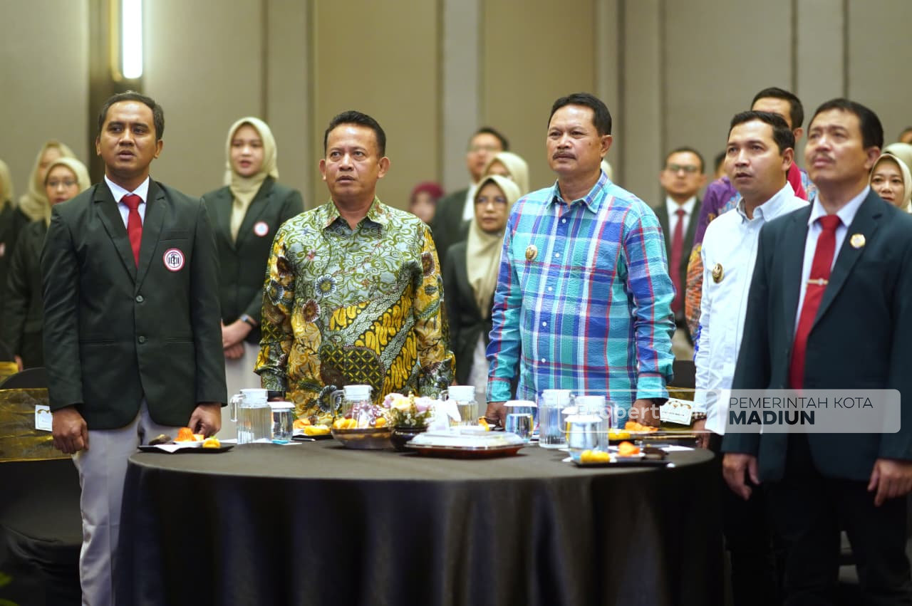 Hadiri Pelantikan Pengurus IDI Cabang Madiun, Dr. Maidi Tekankan Kolaborasi Wujudkan Kota Madiun Maju Mendunia