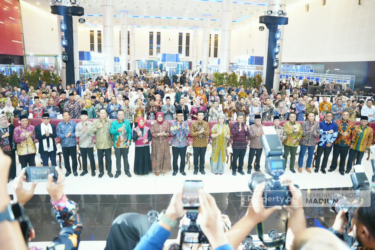 Perkuat Ekonomi Syariah, Kota Madiun Raih Dua Penghargaan di FESyar Regional Jawa 2026