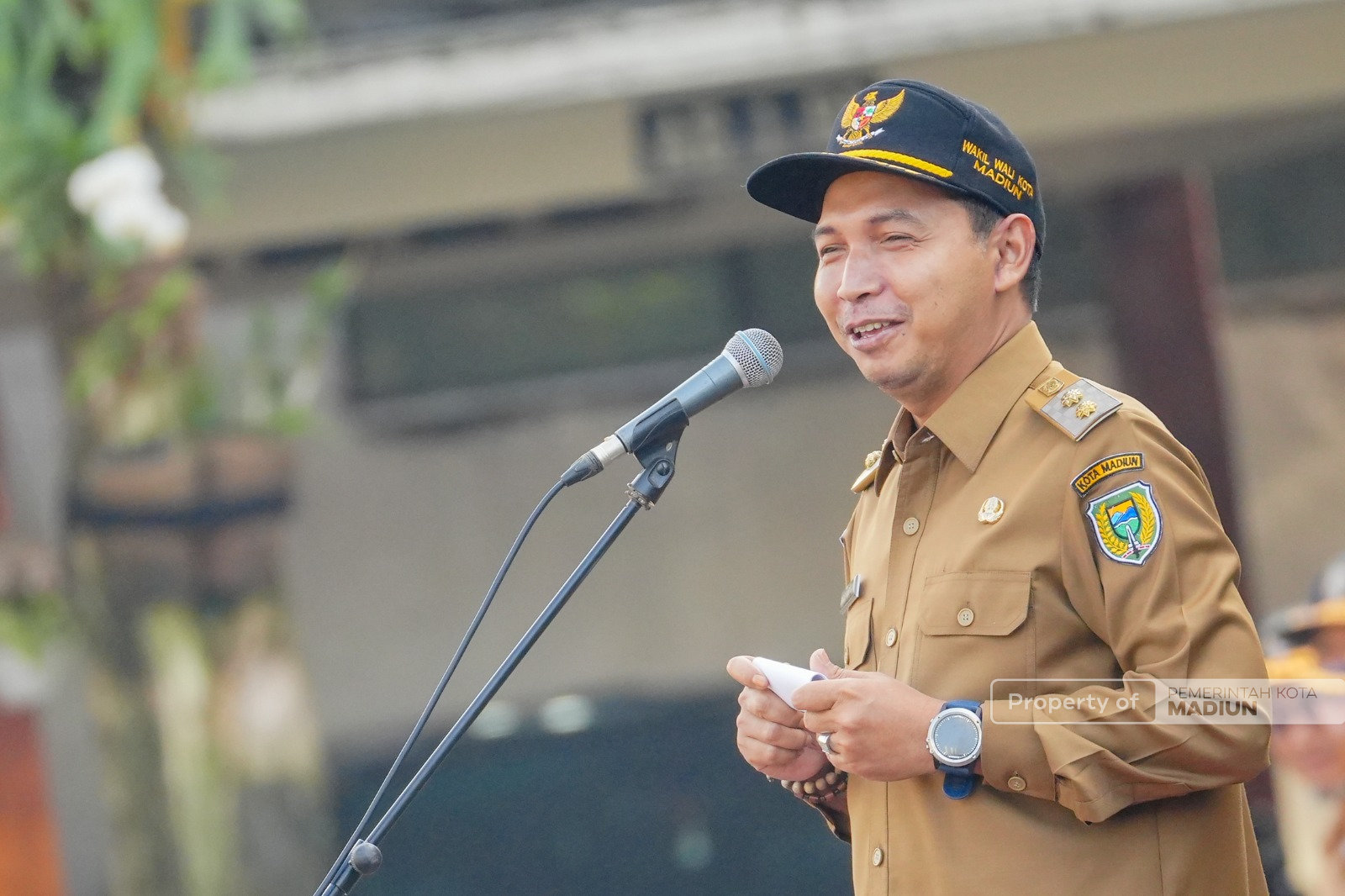 Pimpin Apel Pejabat dan Berangkatkan Penyaluran Beras Zakat Fitrah, Plt Wali Kota Madiun Pesan Pelayanan Tetap Optimal