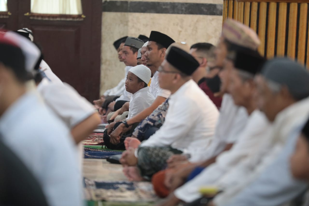 Laksanakan Salat Idul Fitri, Wali Kota: Lebaran Kesempatan Untuk Menyampaikan Kekhilafan Diri