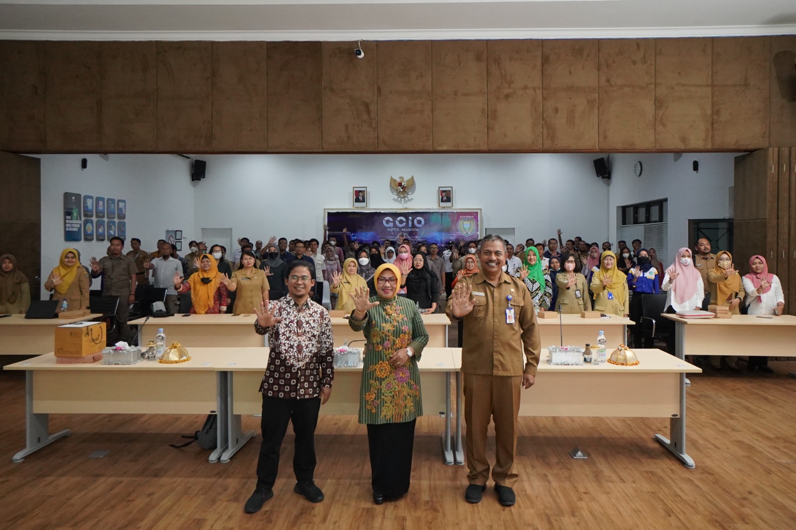 Bekali Kemampuan Membuat Infografis, Diskominfo Kota Madiun Beri Pelatihan Pada KIM dan PPID