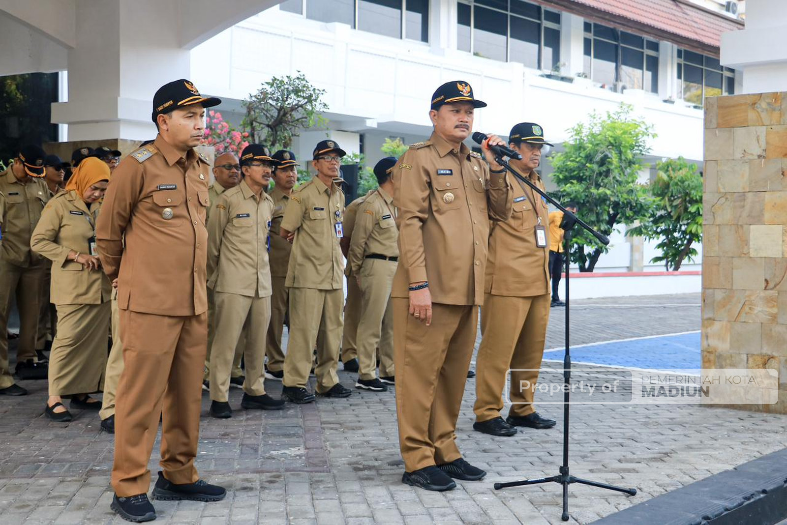 Pimpin Apel Pejabat, Wali Kota Madiun Wajibkan Seluruh ASN Hafal Panca Prasetya KORPRI
