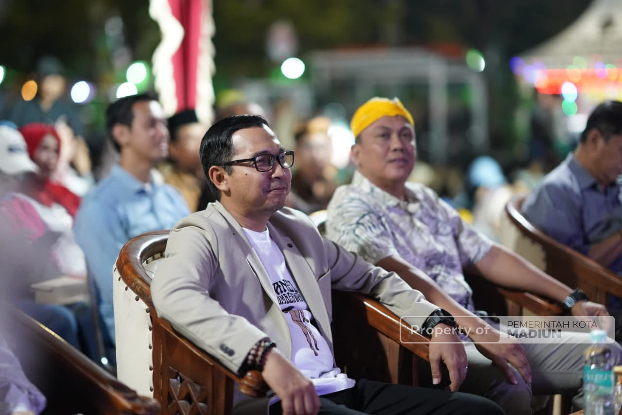 Dari Panggung Seni, Plt Wali Kota Dorong Budaya Jadi Penggerak Ekonomi Kelurahan