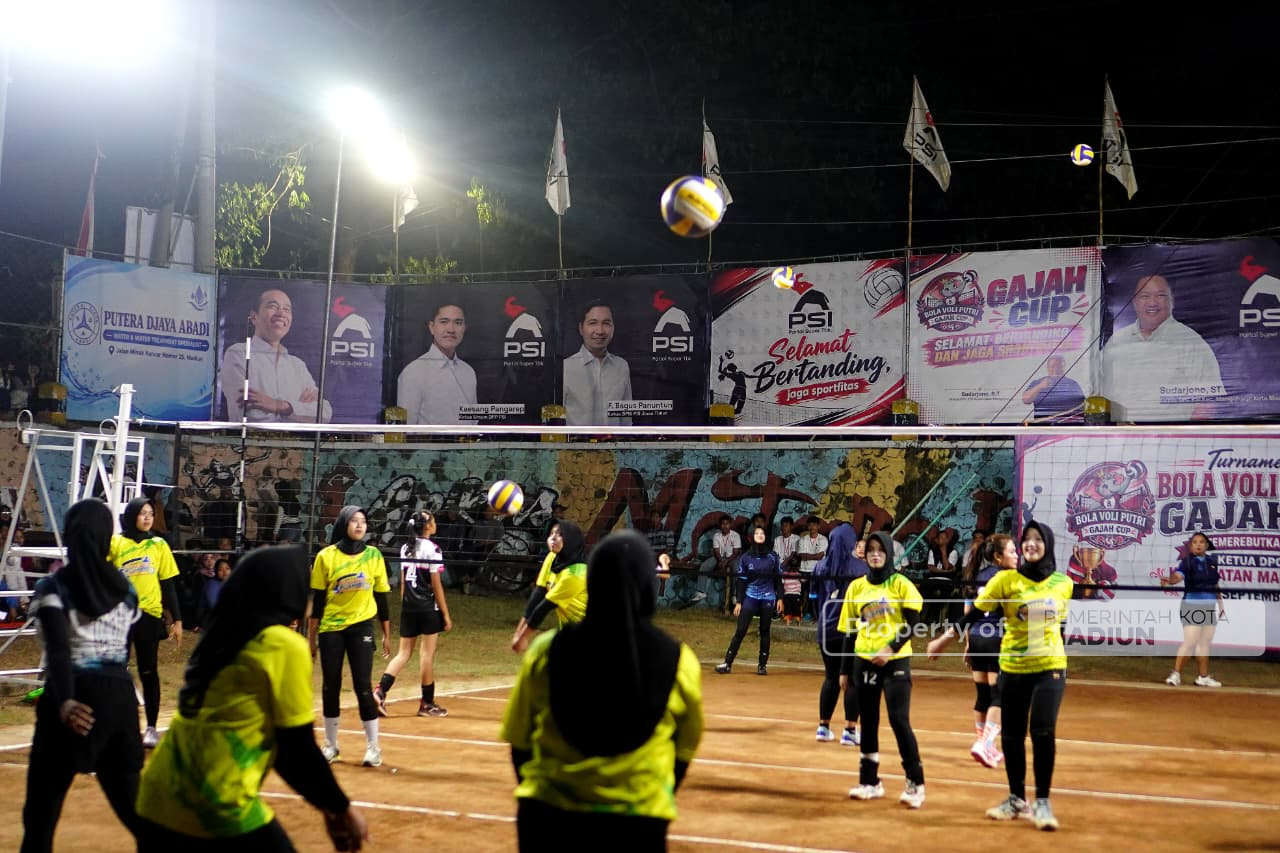 Buka Turnamen Bola Voli Putri Gajah Cup 2026, Plt Wali Kota Bakal Lengkapi Fasilitas Lapangan