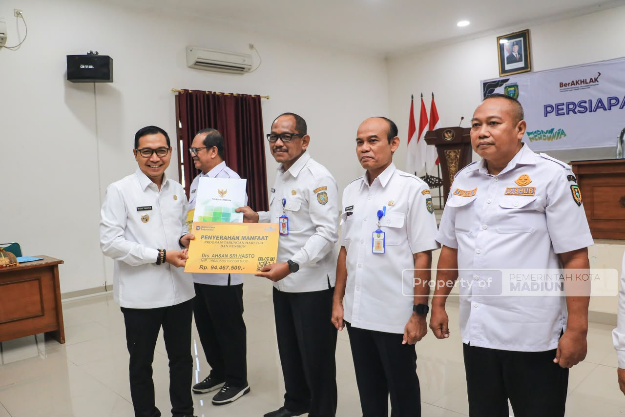 Bekali ASN Jelang Purna Tugas, Plt Wali Kota Madiun: Pengabdian Tidak Berakhir Saat Pensiun