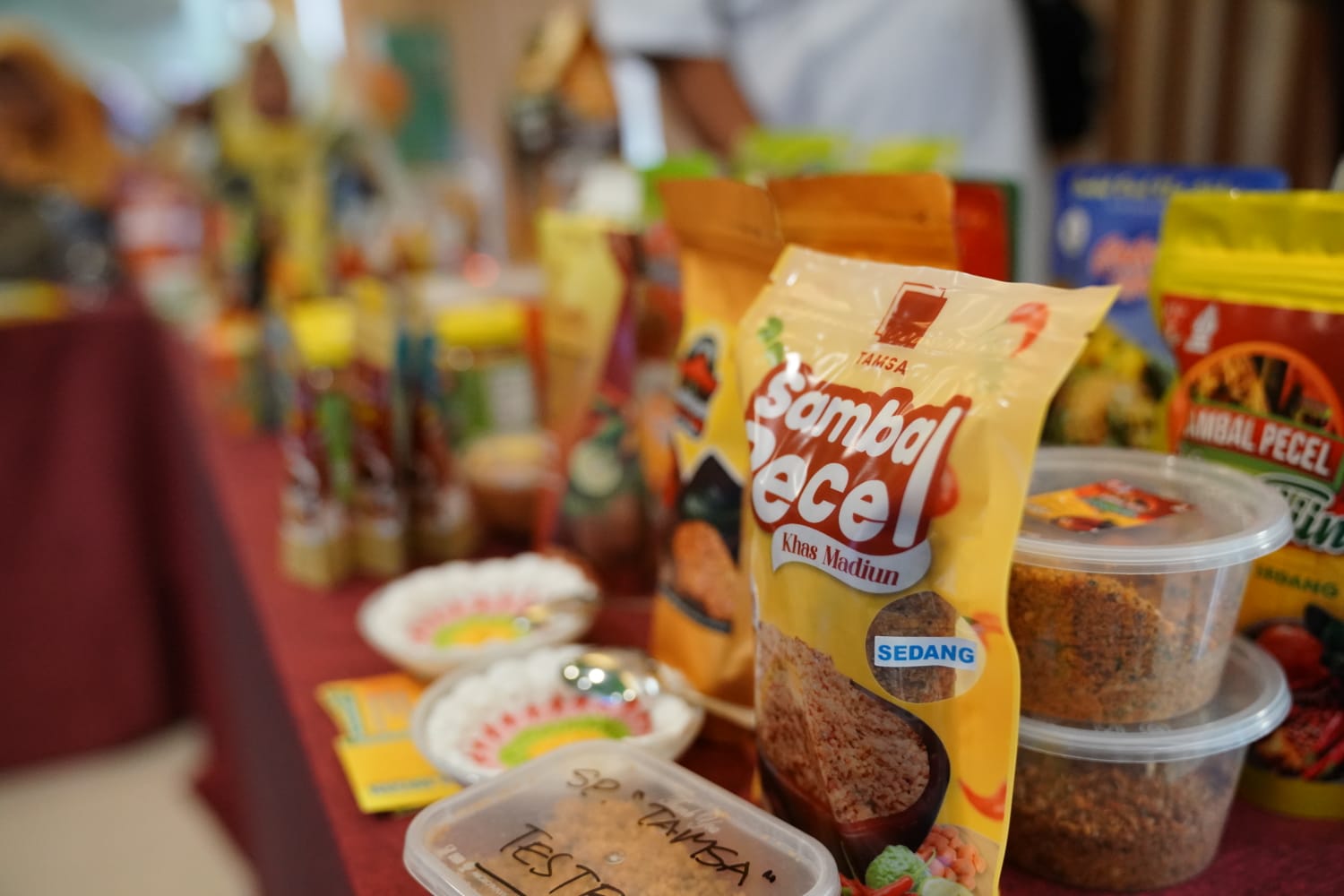 Buka Bimtek Diversifikasi Produk, Wali Kota Dorong Produk UMKM Miliki Kemasan Menarik dan Produk yang Inovatif