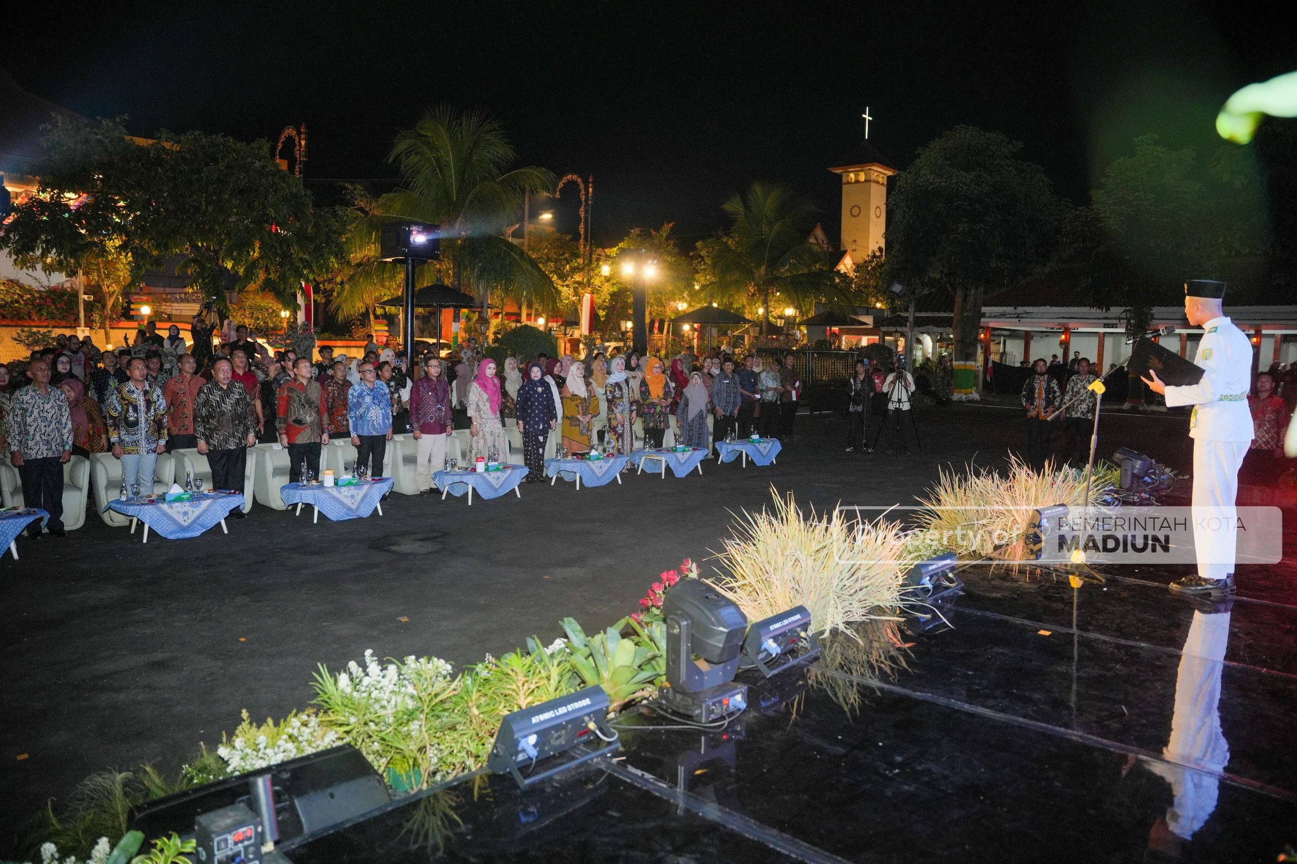 Malam Kenegaraan di Kota Madiun, Plt Wali Kota Ajak Perkuat Gotong Royong dan Peduli Sesama