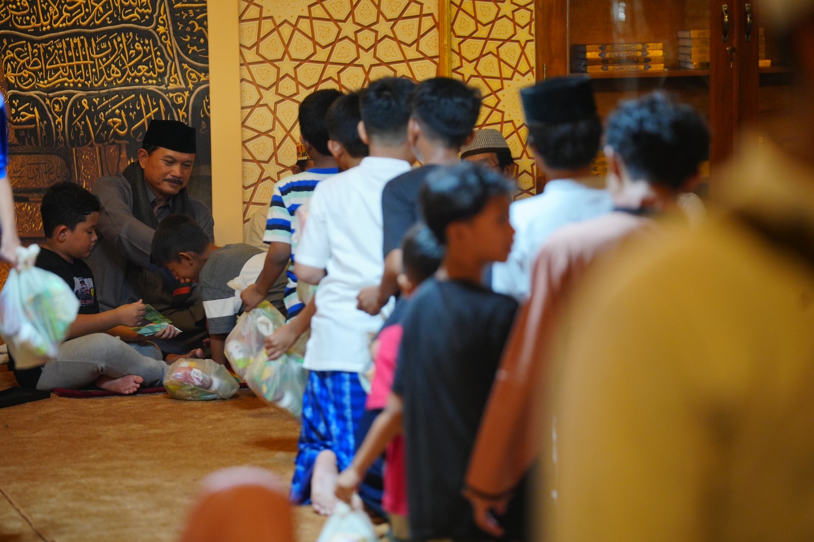 Salat Isya dan Tarawih Safari Ramadan di Pondok Abi Bahrun Madinatul Jannah, Wali Kota Sampaikan Event Sambut Lebaran