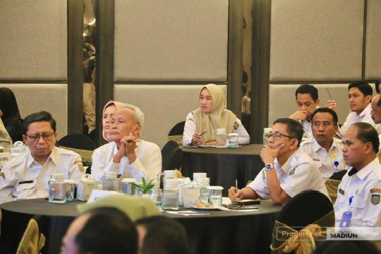 Plt Wali Kota Madiun Perkuat Pengendalian Inflasi dan Digitalisasi untuk Dorong Pertumbuhan Ekonomi
