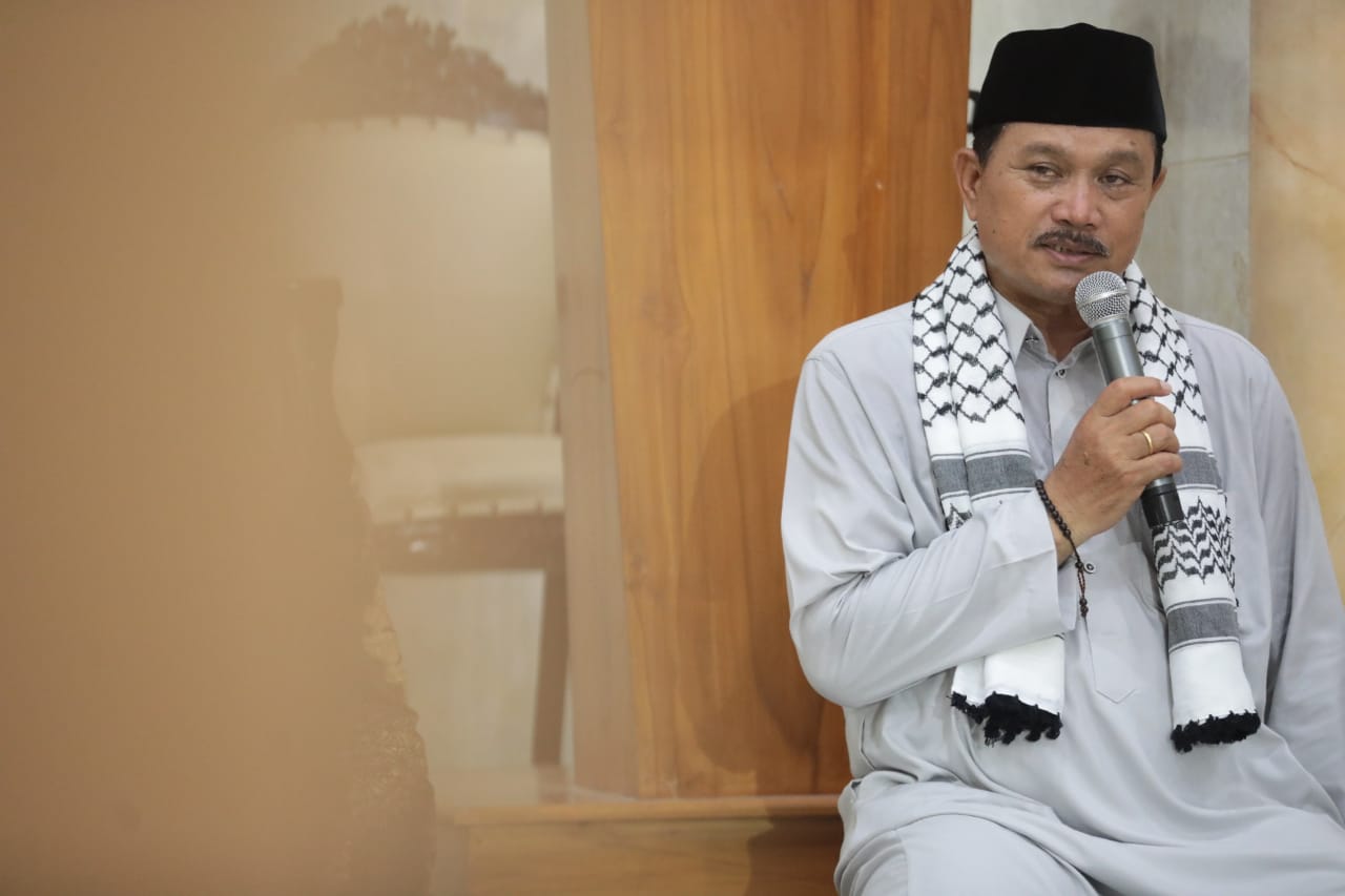 Salat Isya dan Tarawih Safari Ramadan di Masjid Sayyidina ‘Ali Wali Kota Pesan Jaga Kondusifitas Kota Jelang Idul Fitri