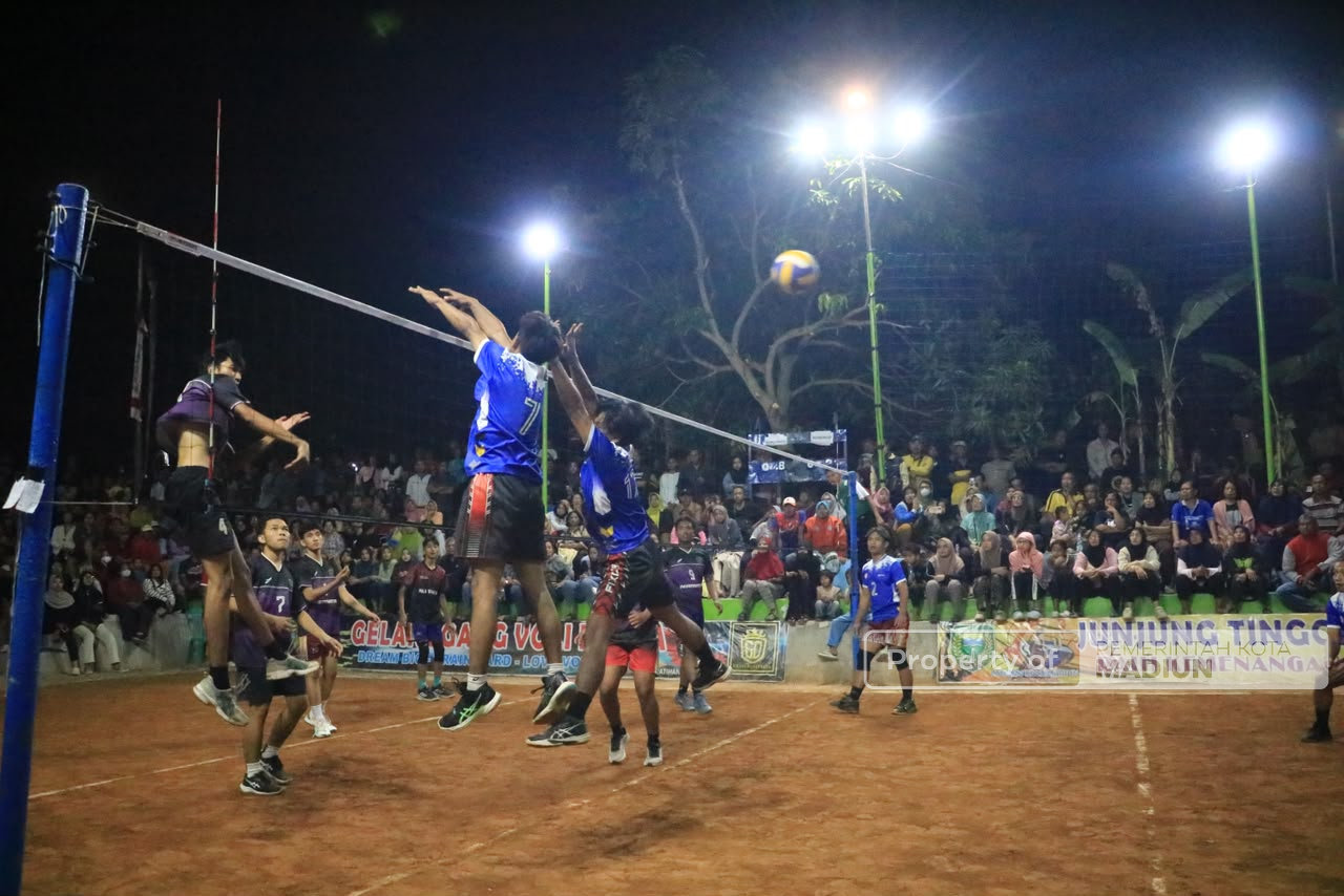 Turut Semarakkan HUT Kemerdekaan, Kecamatan Manguharjo Hadirkan Turnamen Bola Voli Antar Kelurahan