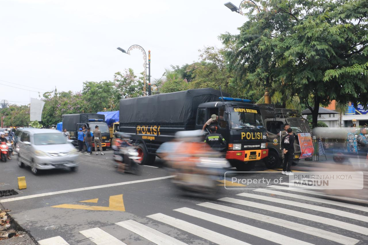 Pemkot Madiun Kirim Bantuan Korban Bencana Sumatera, Total Ada Sembilan Truk di Tahap Pertama