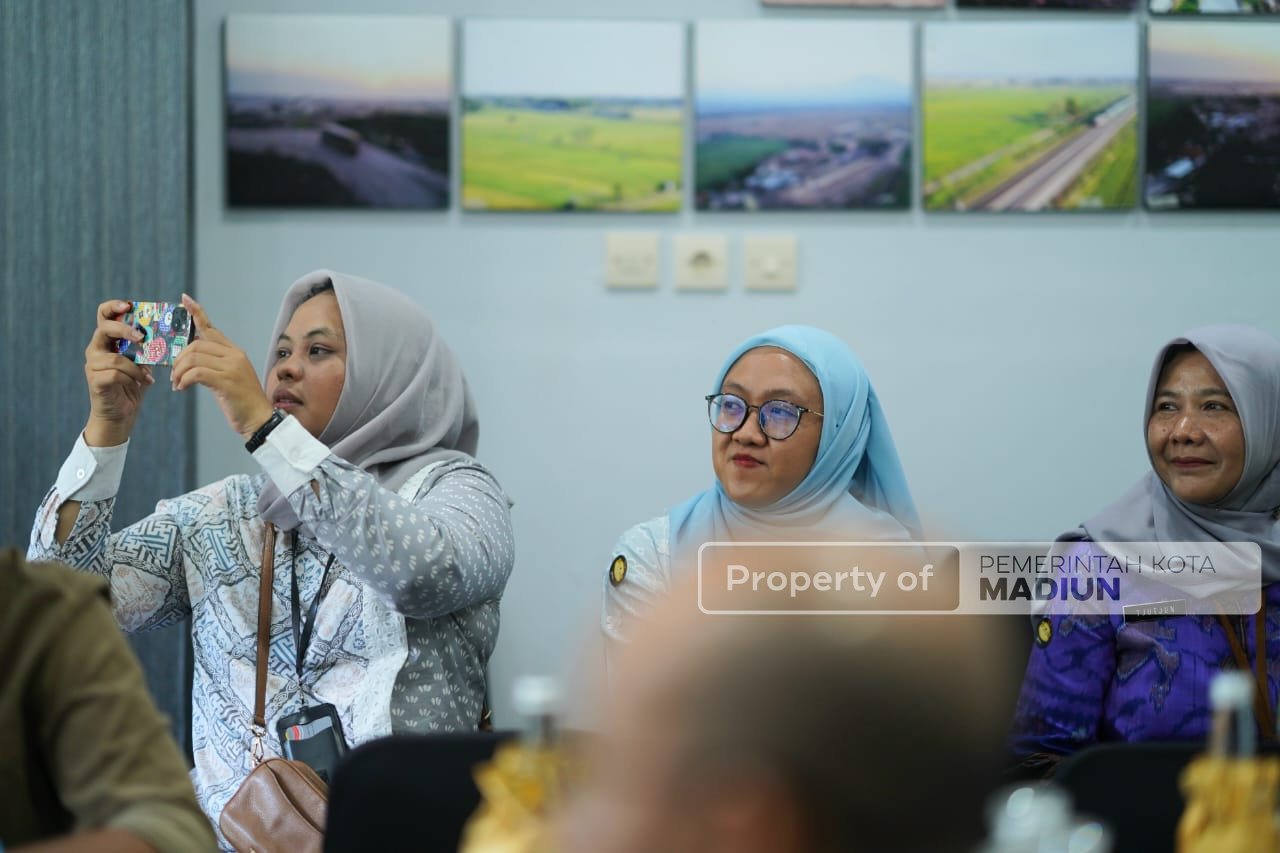 Wali Kota Madiun Terima Kunjungan Peserta UI GreenCityMetric, Paparkan Inovasi Pembangunan dan Pengelolaan TPA Berkelanjutan
