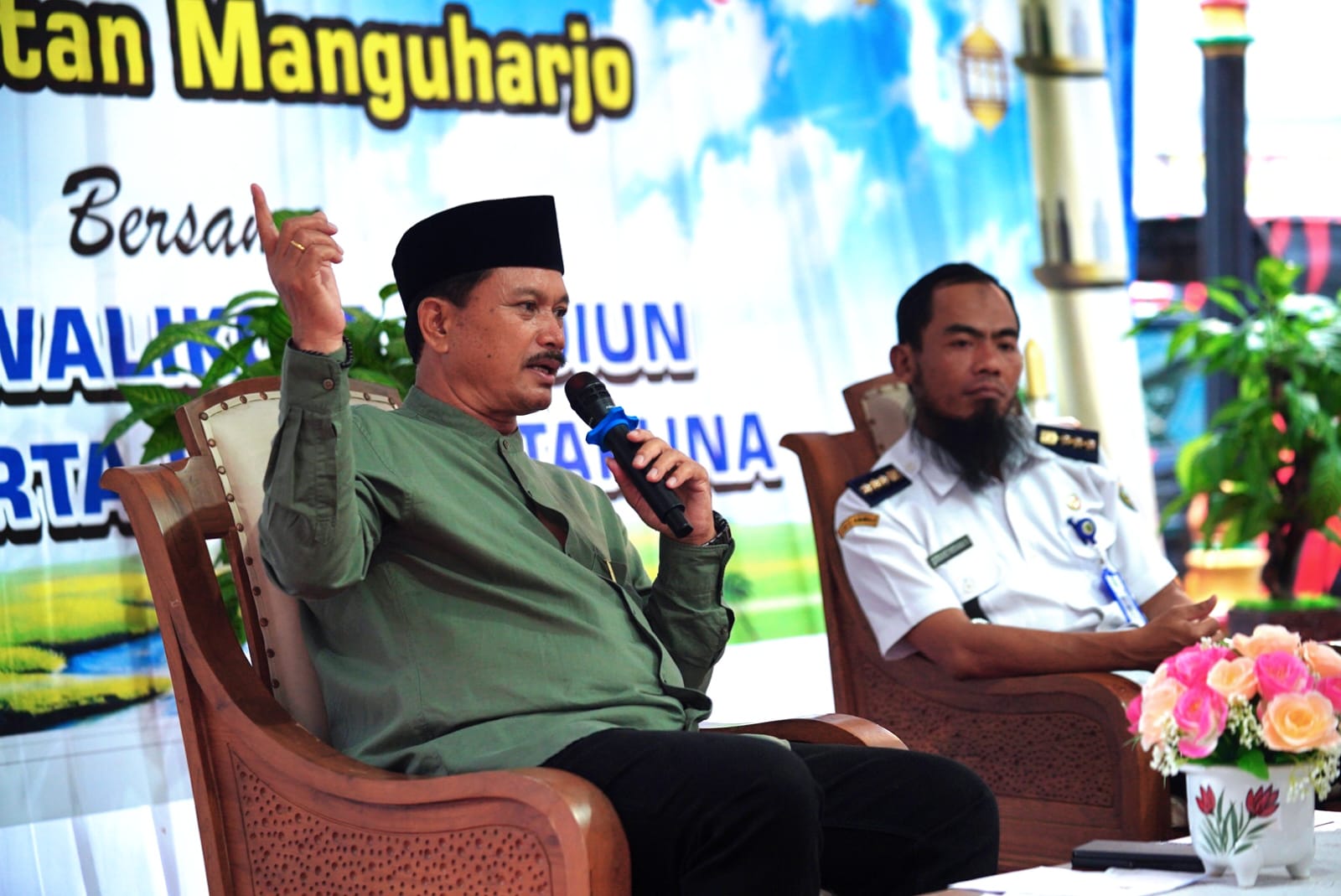 Buka Bazar UMKM Di Manguharjo, Wali Kota Ajak Pengusaha Siap Sambut Pemudik