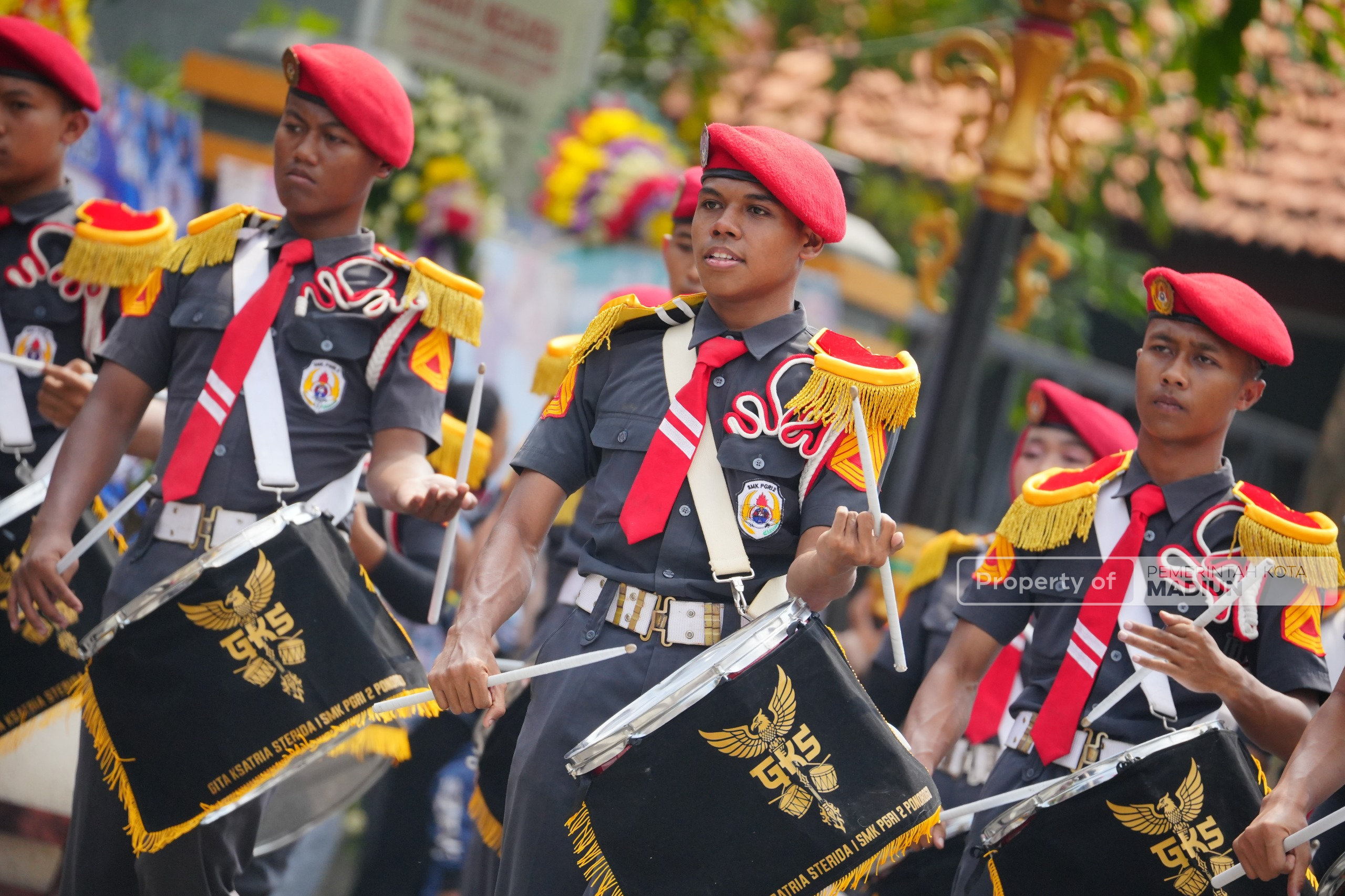 Parade Military Drumband Semarakkan HUT ke-108 Kota Madiun, Plt Wali Kota Harap Ekonomi Lokal Kian Bergeliat