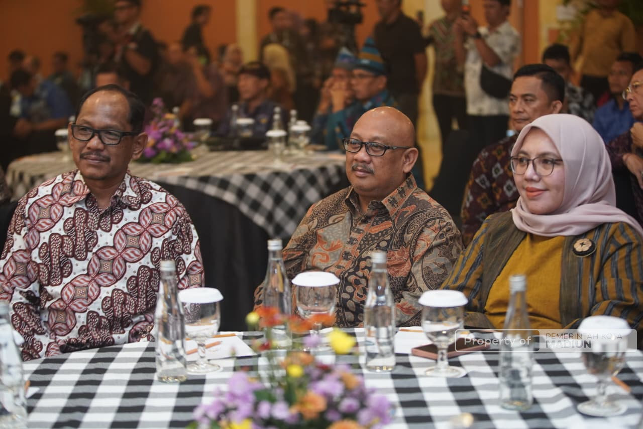 Bahas Isu Strategis Daerah di Raker Komwil IV APEKSI Ke-21, Plt Wali Kota Madiun Dorong Penguatan Sinergi Pusat dan Daerah