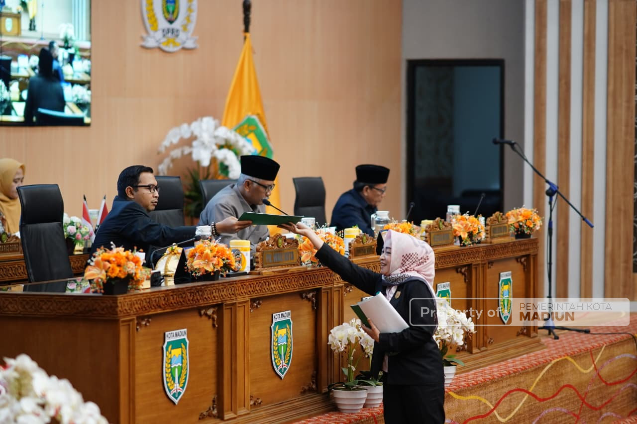 Delapan Fraksi DPRD Setujui Raperda Perubahan APBD 2026, Plt Wali Kota Pastikan Catatan Jadi Perhatian