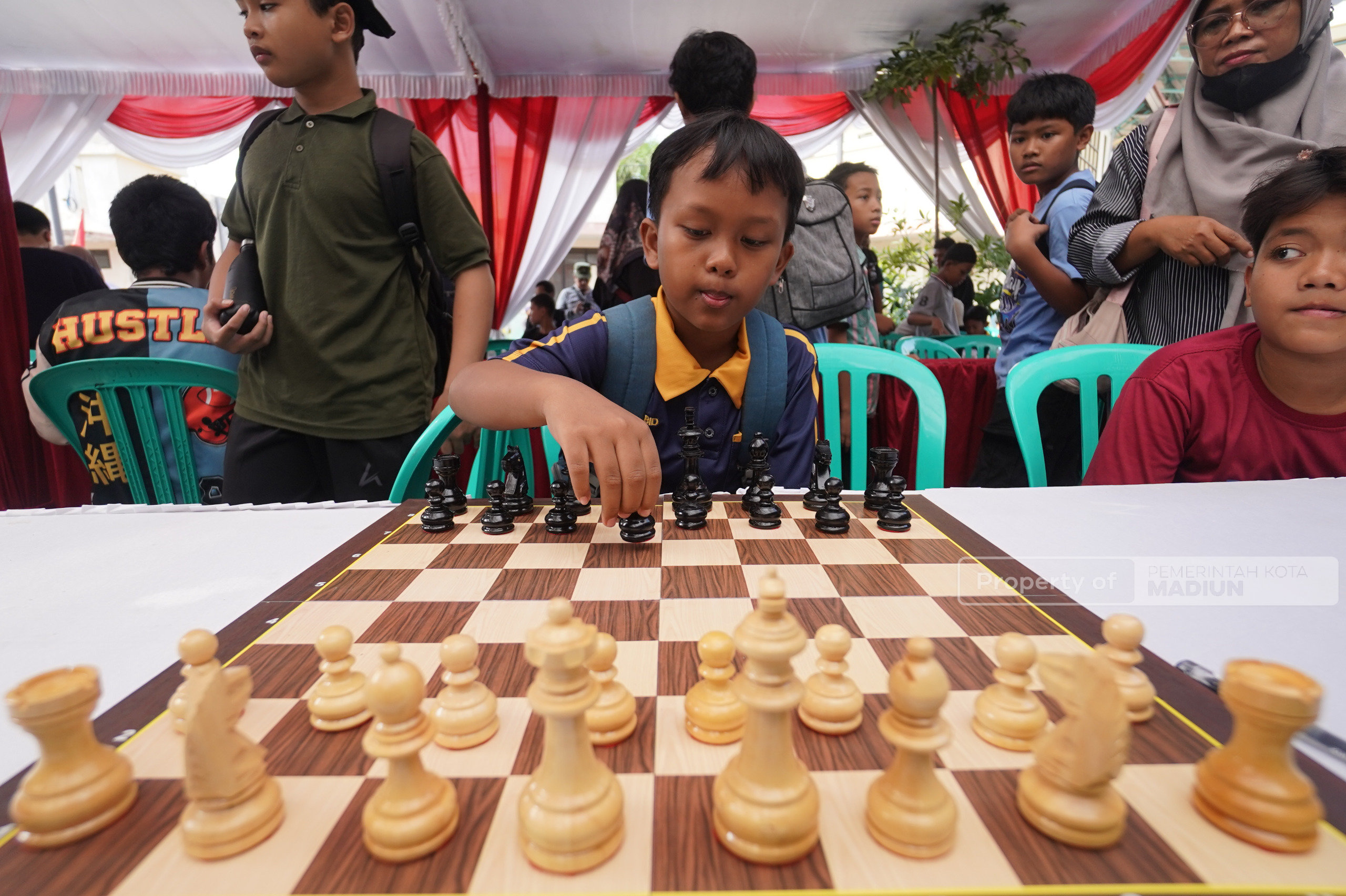 Buka Turnamen Catur Bung Karno Fest, Plt Wali Kota Madiun Dorong Olahraga Jadi Wadah Pembinaan Atlet dan Penggerak Ekonomi Warga