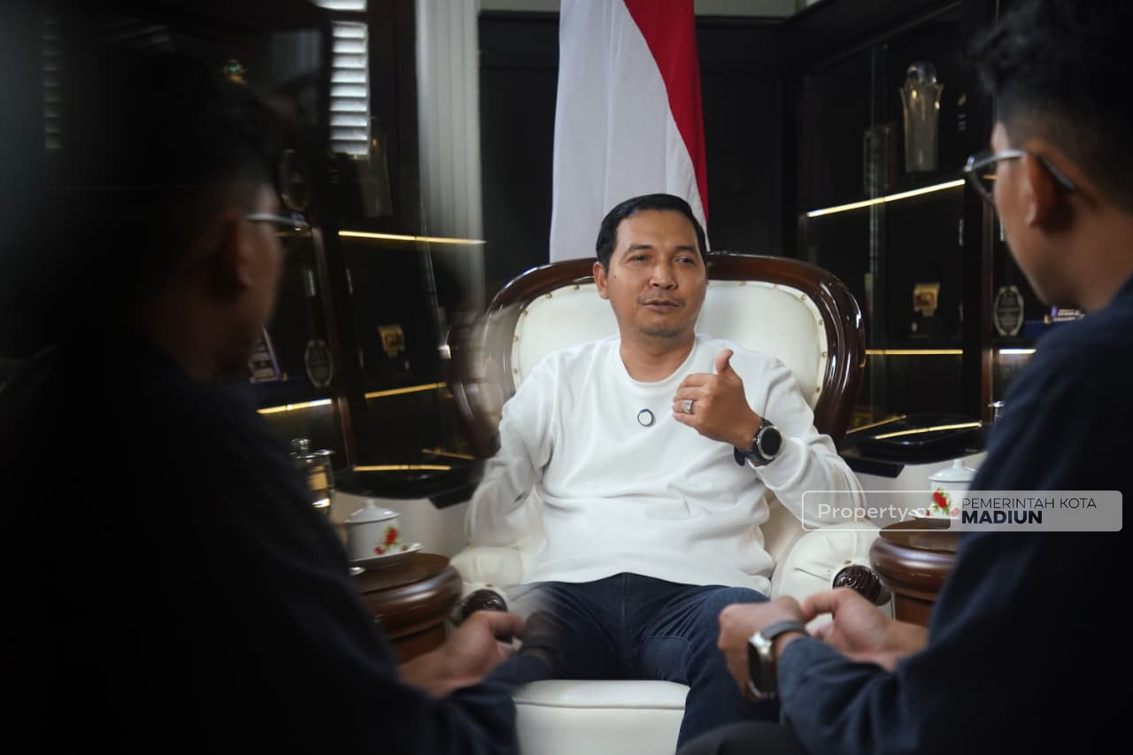 Podcast Perdana dengan New Media, Plt Wali Kota Bahas Hari Jadi hingga Tanggapi Berbagai Isu di Dunia Maya