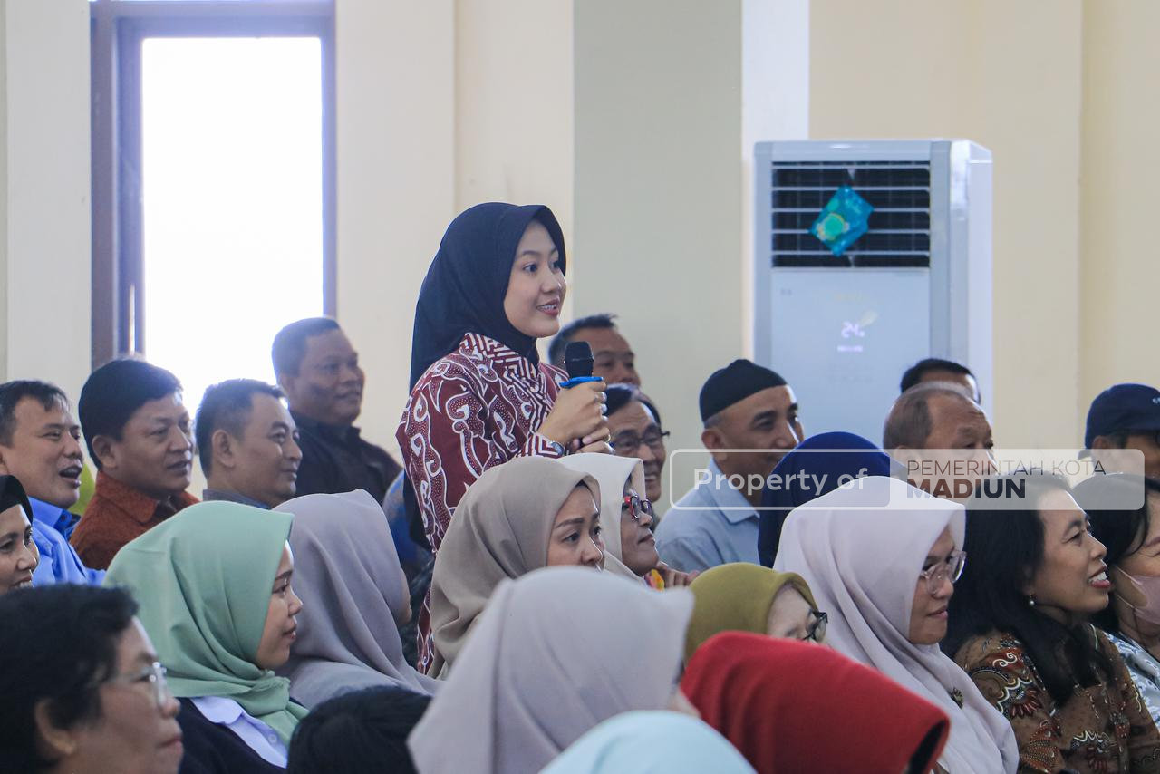 Buka dan Beri Arahan di Penyuluhan Hukum Terpadu, Wali Kota Harap Warga Makin Paham Aturan