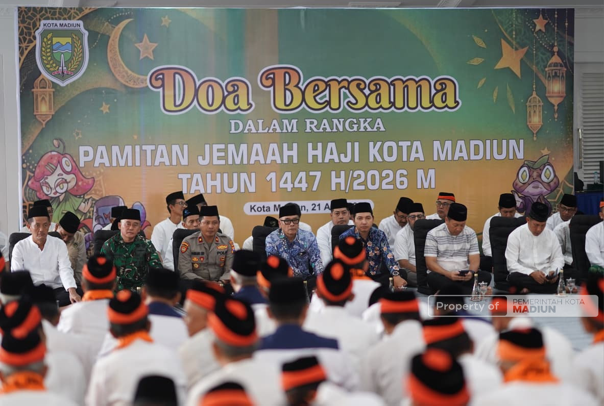 Jelang Keberangkatan Haji, Plt Wali Kota Madiun Ingatkan CJH Jaga Kesehatan dan Ikuti Arahan Pembimbing