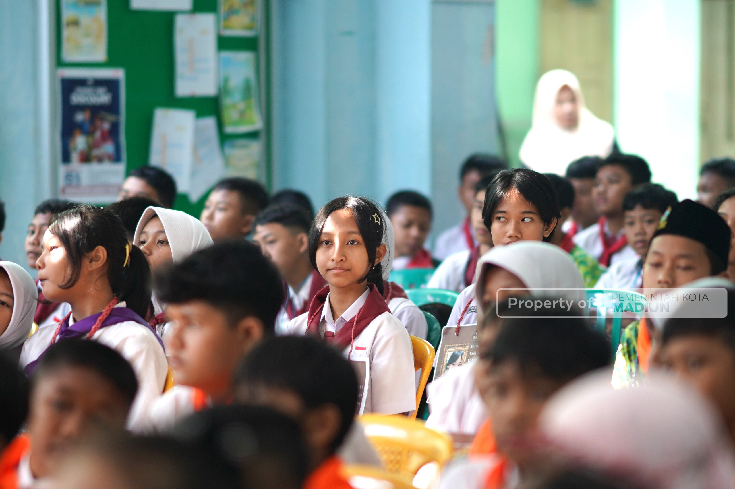 Tanamkan Nilai Antikorupsi dan Bijak Berteknologi, Plt Wali Kota Madiun Beri Motivasi Siswa Baru SMPN 2 Saat MPLS