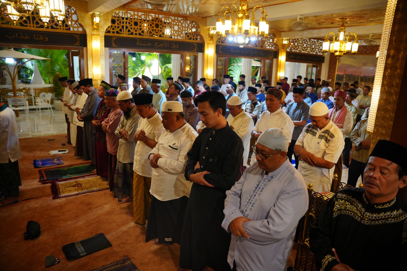 Salat Isya dan Tarawih Safari Ramadan di Pondok Abi Bahrun Madinatul Jannah, Wali Kota Sampaikan Event Sambut Lebaran
