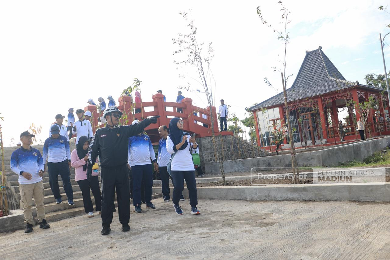 Gowes Lapangan, Wali Kota Madiun Tinjau Renovasi Kecamatan Taman dan Pembangunan Kampung Jepang