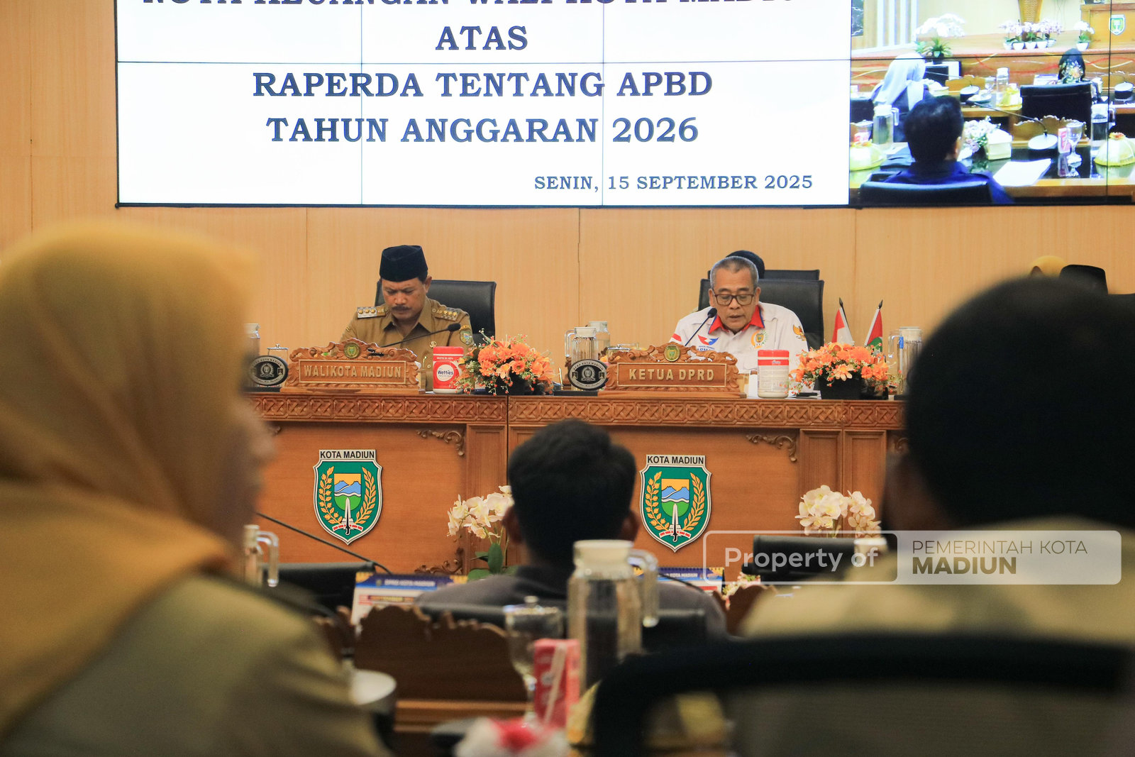 Bahas Raperda APBD 2026, Wali Kota Madiun Sampaikan Nota Keuangan