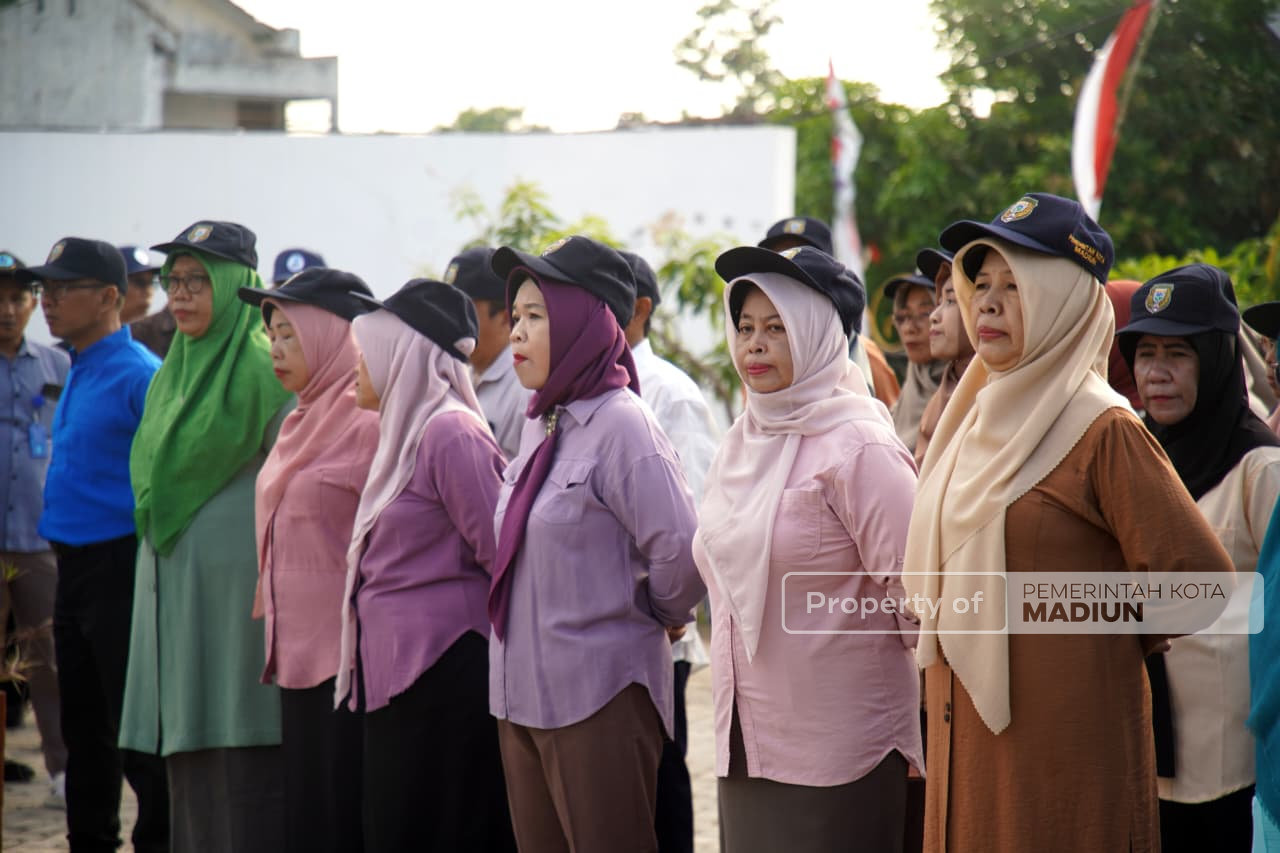 Gelar Apel Pejabat Struktural, Wali Kota Tegaskan ASN Harus Melayani Masyarakat