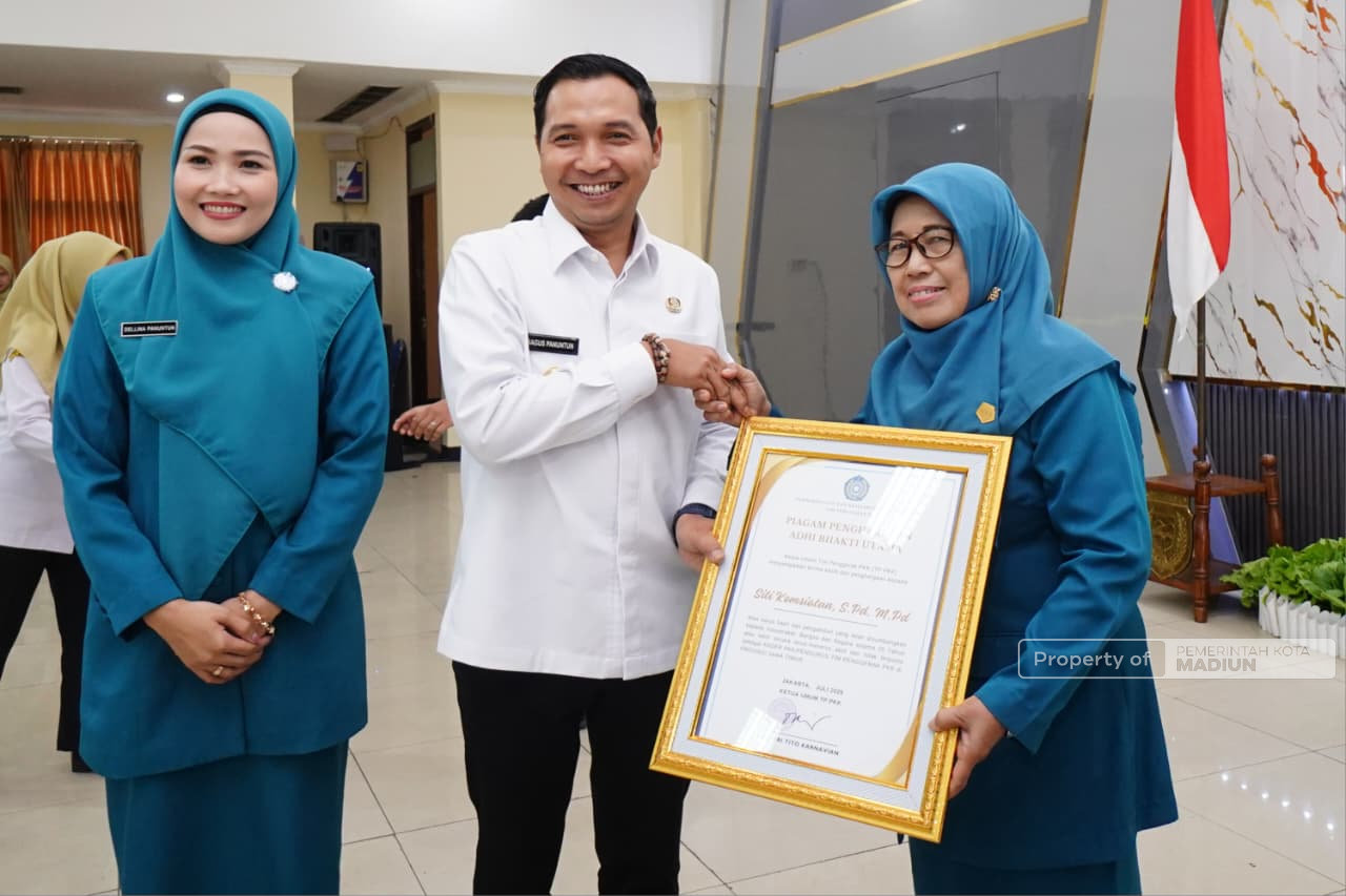 Hadiri Peringatan HKG PKK, Plt Wali Kota Madiun Tekankan Penguatan SDM Berbasis Keluarga