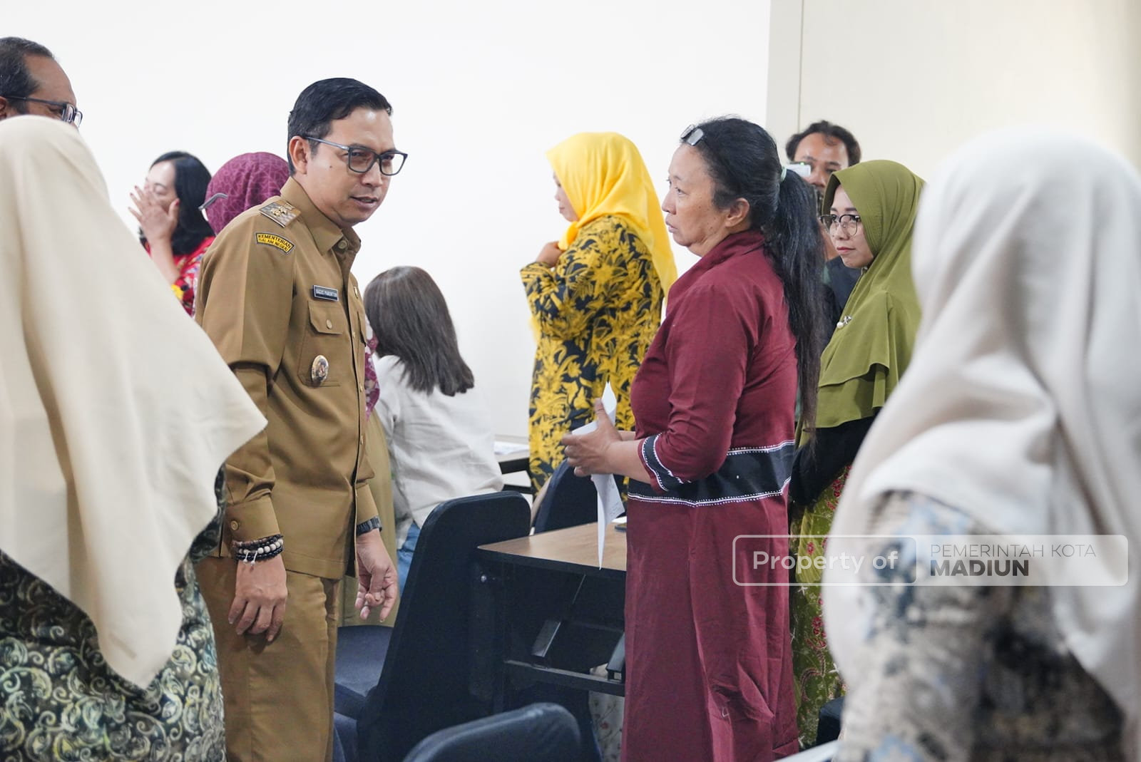 Batik Madiun Harus Punya Identitas, Plt Wali Kota Dorong Pembatik Terus Berinovasi