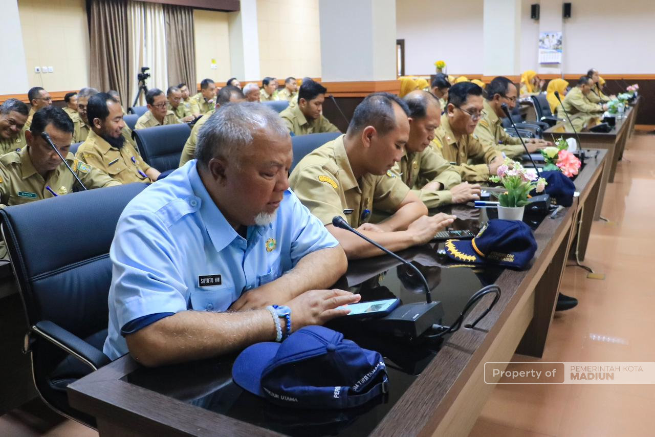 Pimpin Rapat Dinas, Plt Wali Kota Madiun Tekankan Kesiapan OPD dan Pelayanan Publik Jelang Lebaran