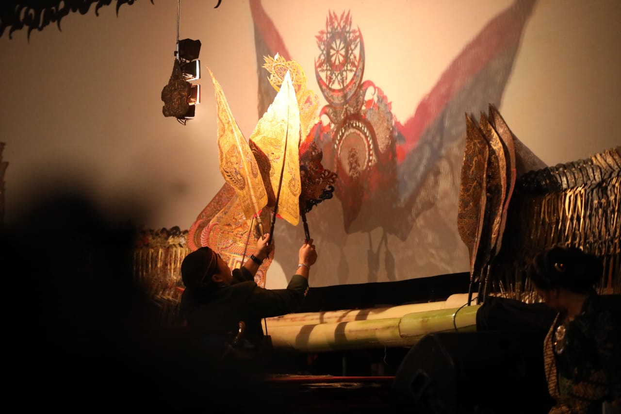 Saksikan Pagelaran Wayang Kulit di Korem, Panglima: Kalau ke Kota Madiun dulu itu Nglencer