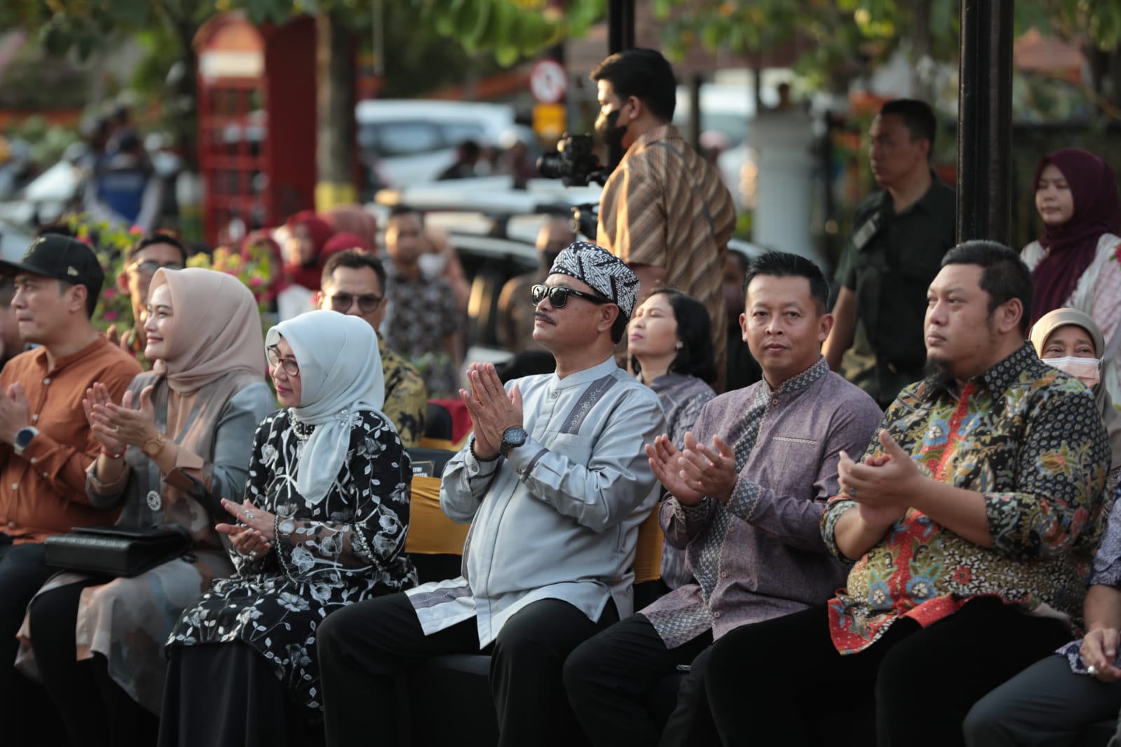 Buka Festival Ramadan Bluder Cokro, Wali Kota Harap UMKM Kota Go Internasional
