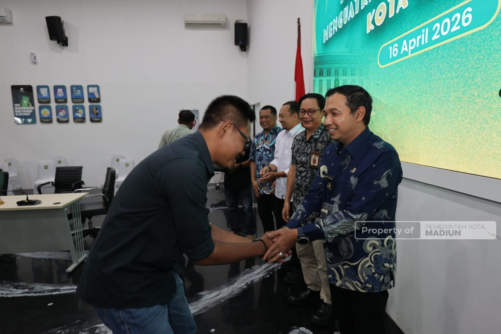 Jalin Sinergitas dengan Awak Media, Plt Wali Kota Minta Pers Kawal Pemerintah
