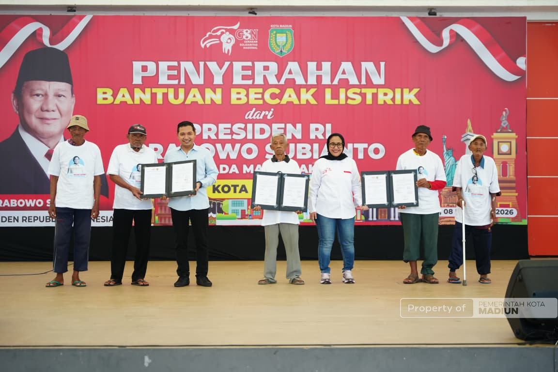 Serahkan Bantuan Becak Listrik Yayasan GSN, Plt Wali Kota Sampaikan Terima Kasih atas Bantuan Presiden