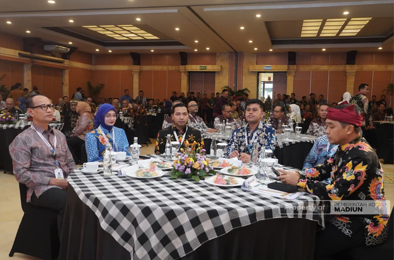 Bahas Isu Strategis Daerah di Raker Komwil IV APEKSI Ke-21, Plt Wali Kota Madiun Dorong Penguatan Sinergi Pusat dan Daerah