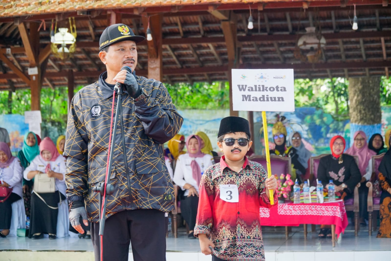 Peringati Hardiknas dan Hari Kartini, 1.600 Anak TK se-Kecamatan Taman Gelar Pawai Budaya, Bunda PAUD Beri Apresiasi