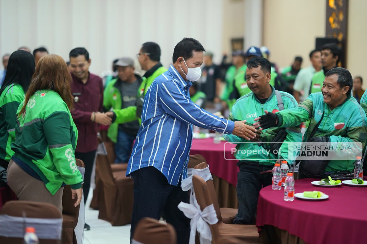 Sosialisasi Peraturan Pengawas BKC Ilegal, Wali Kota Madiun Tekankan Peran Ojek Online dalam Pemberantasan Rokok Ilegal